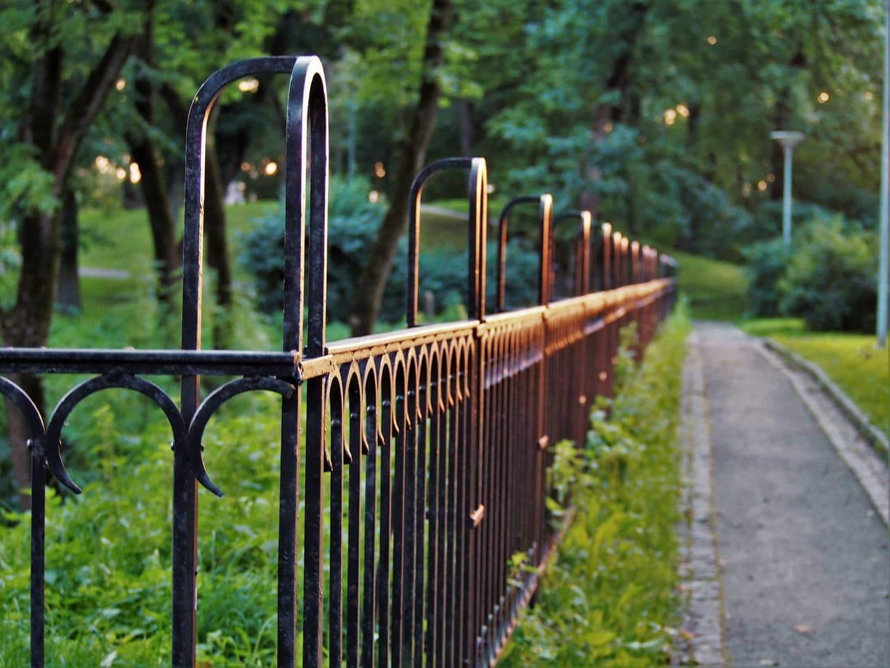 How To Make A Fence Taller For Privacy