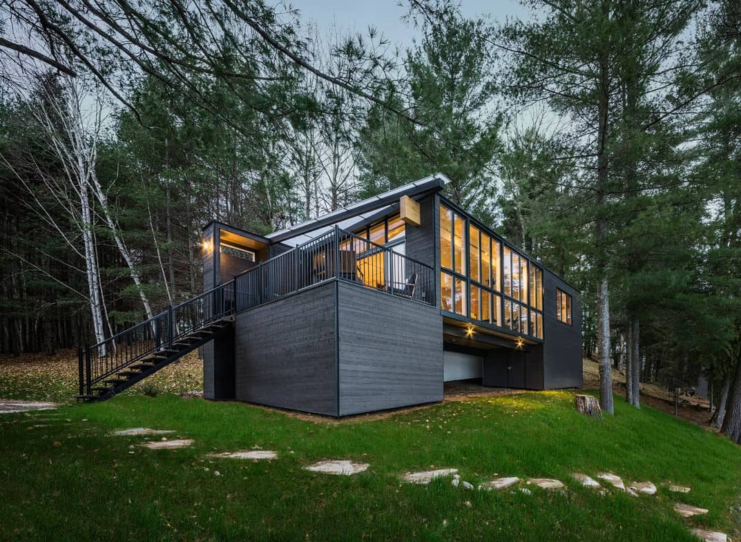 Dreaming Of Living In A Cabin? Consider The Prefabricated Concept