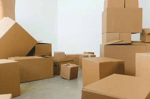 How Buying A Self-Storage Unit Reduces Clutter At Home