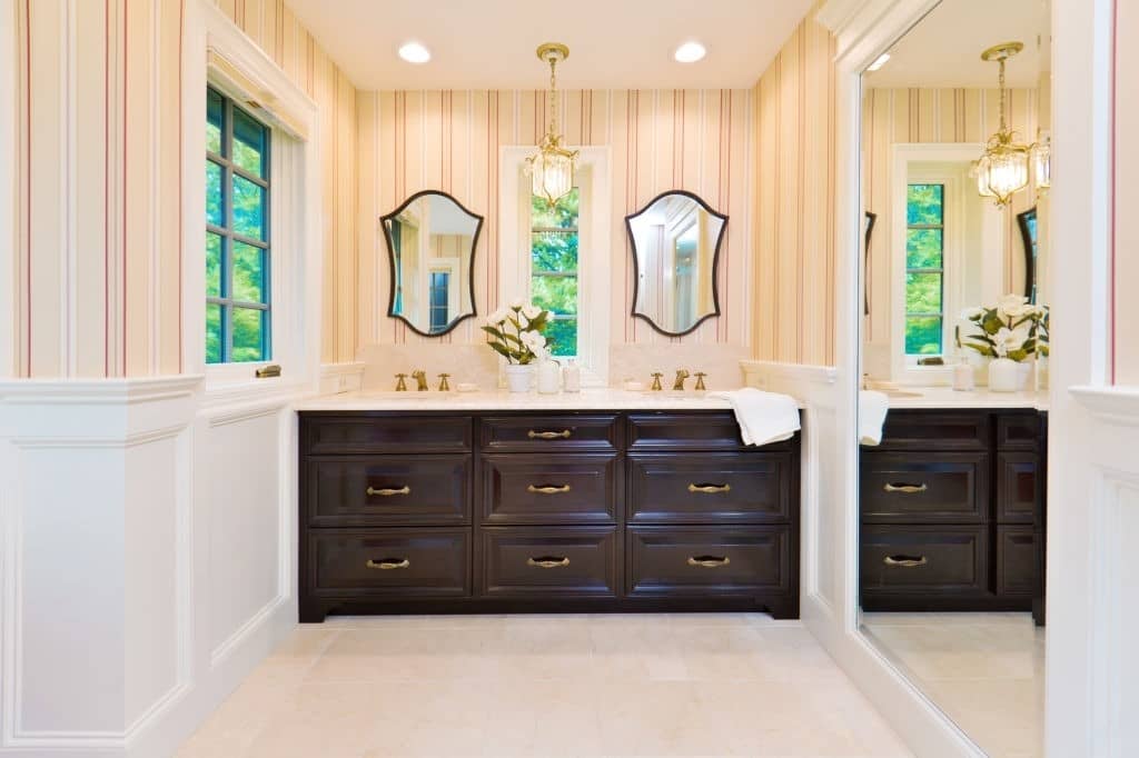 5 Best Bathroom Mirror and Vanity Ideas