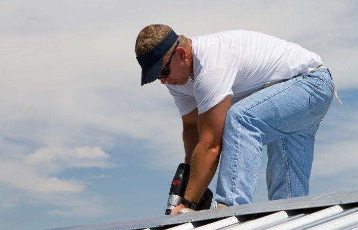 8 Things You Should Know About Hiring A Roofing Contractor