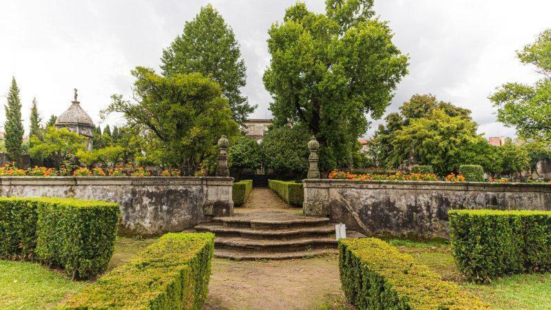 3 Reasons Why Your Backyard Could Use New Stairs