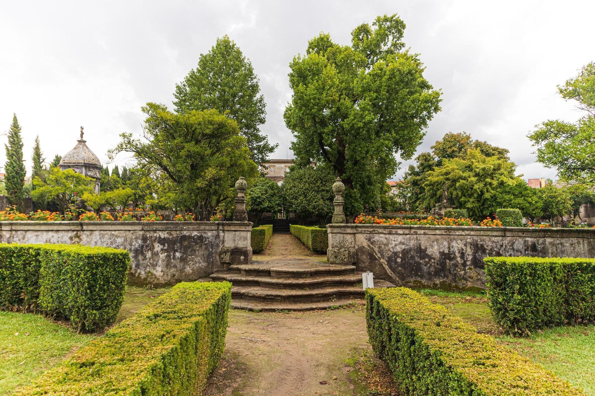 3 Reasons Why Your Backyard Could Use New Stairs