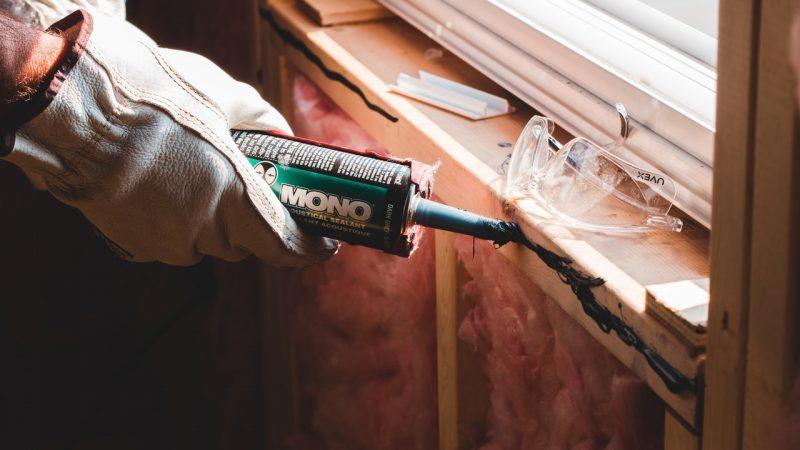 DIY Tips: What’s The Right Caulk For The Job?