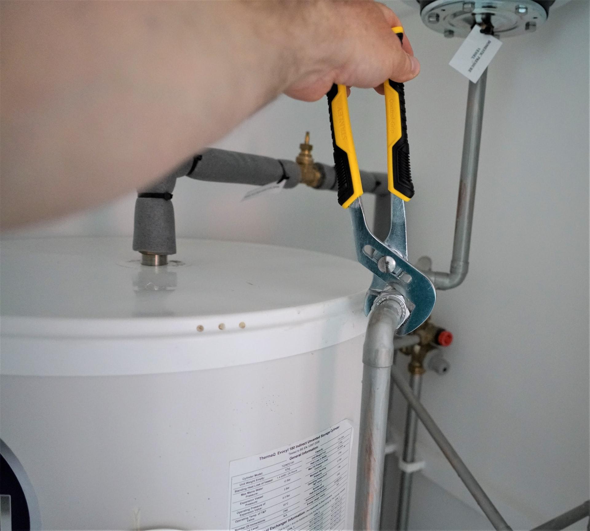 How To Choose The Right Hot Water Heater For Your Family