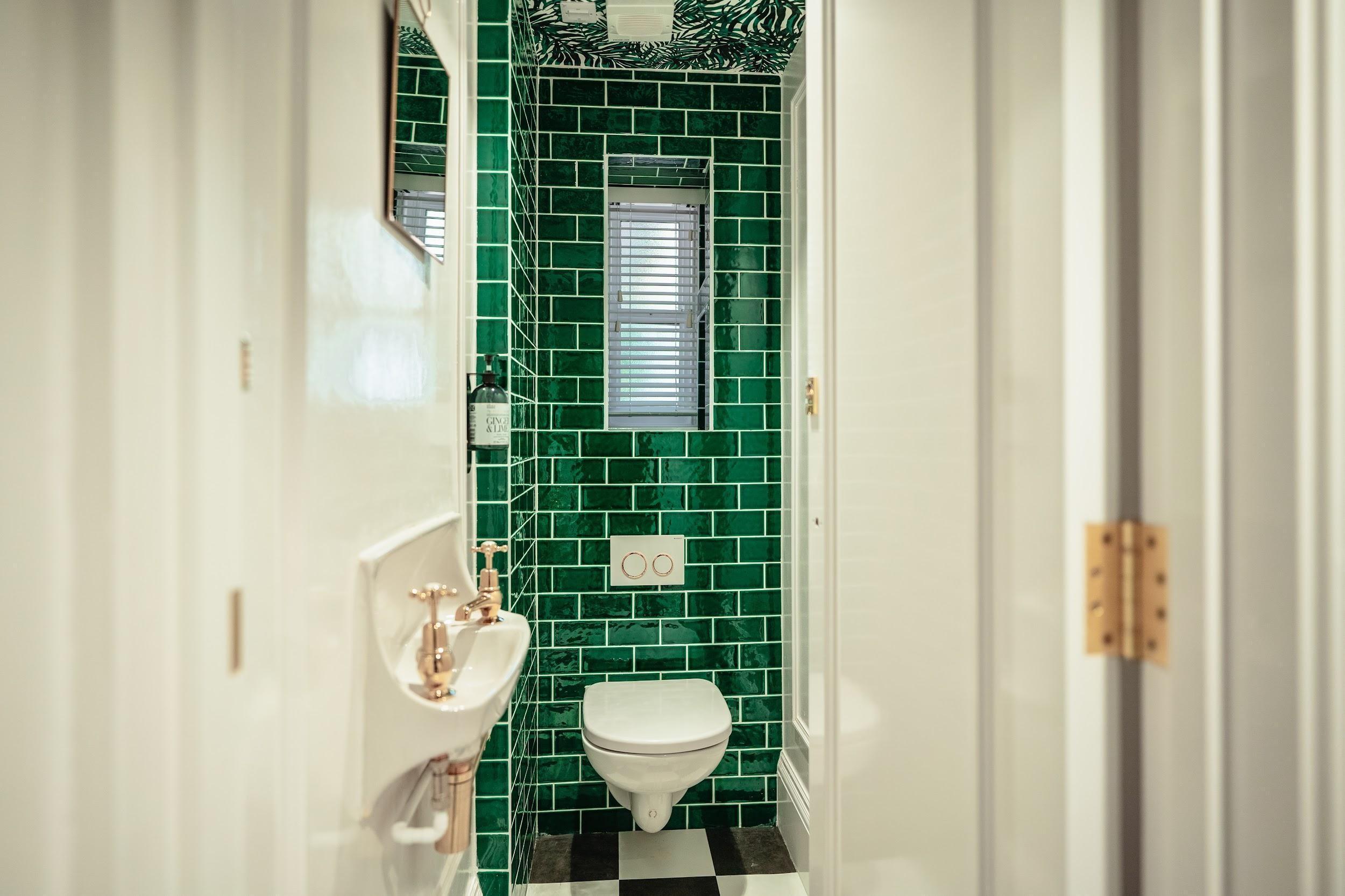 What To Look For When Selecting A Toilet Bowl