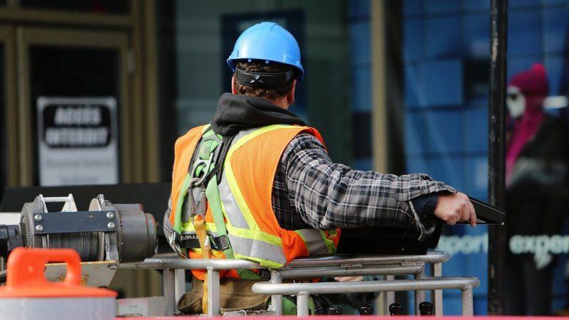 How Can Construction Industry Improve The Productivity Of Workers?