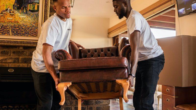 The Merits Of Hiring A Professional Moving Company