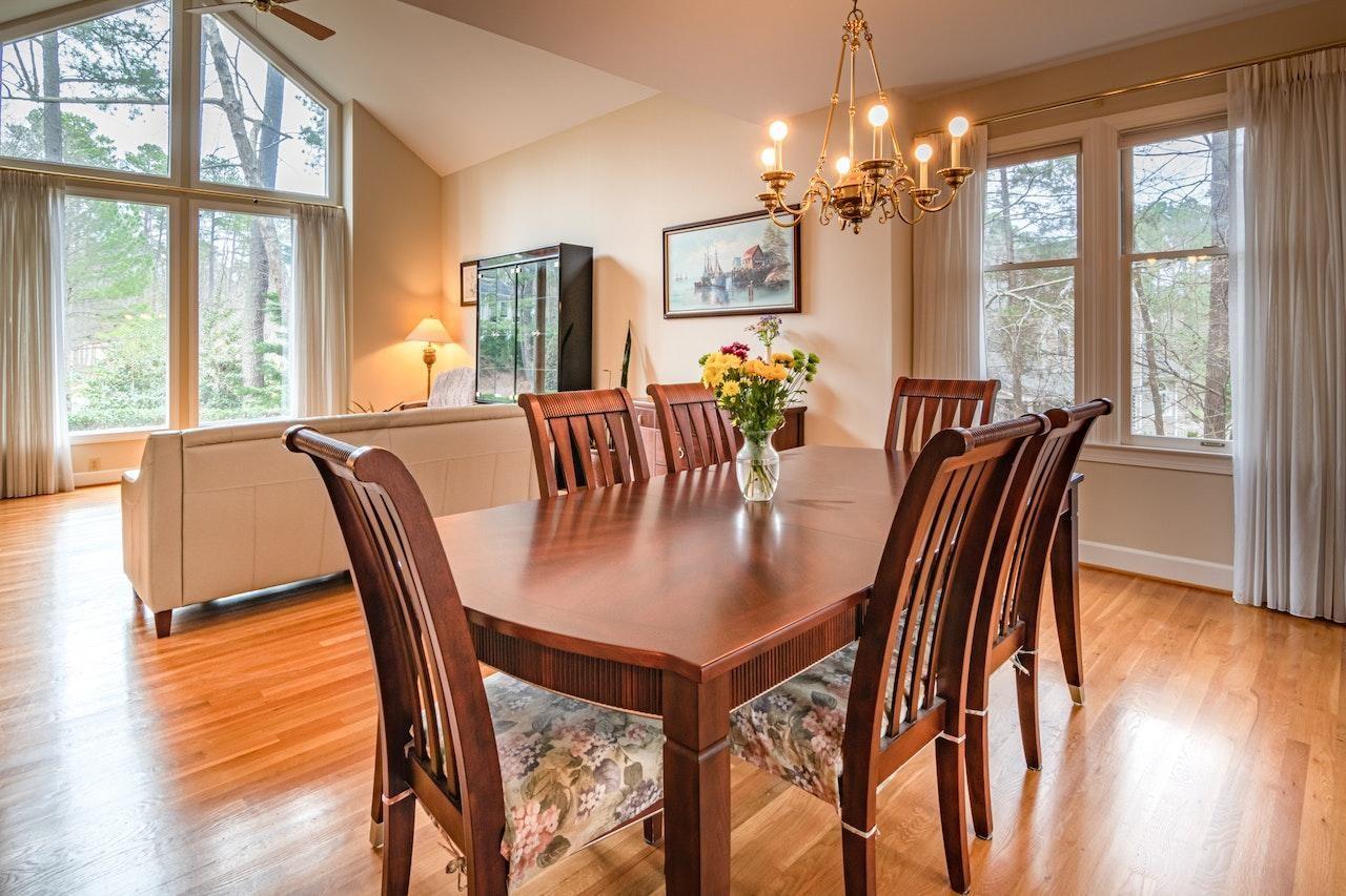 How To Fill Empty Space In Your Dining Room?